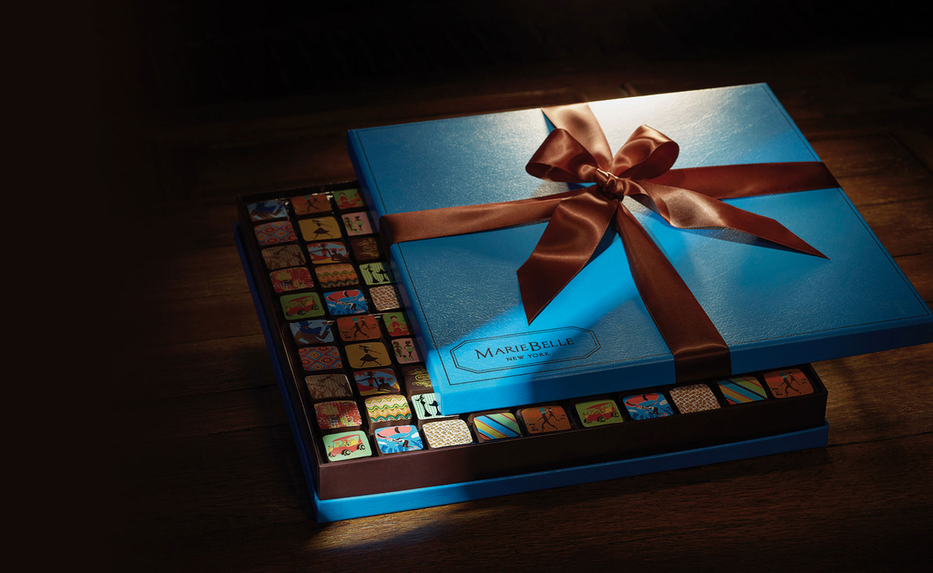 100pc Signature Ganache box.